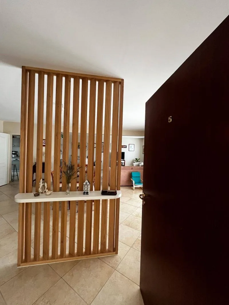 Claustra en bois réalisé par AS AM 16, agenceur intérieur et menuisier en Charente