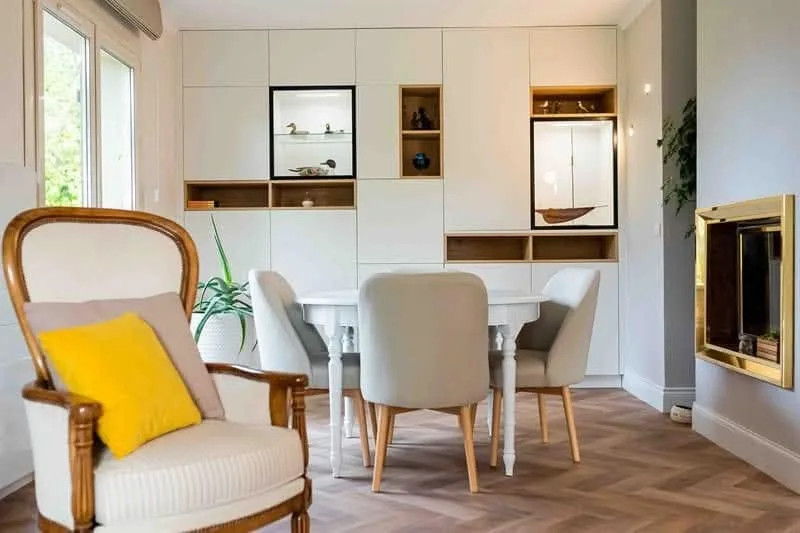 Rangement réalisé sur mesure par Ambiance Cuisine - Cuisiniste et agenceur en Charente