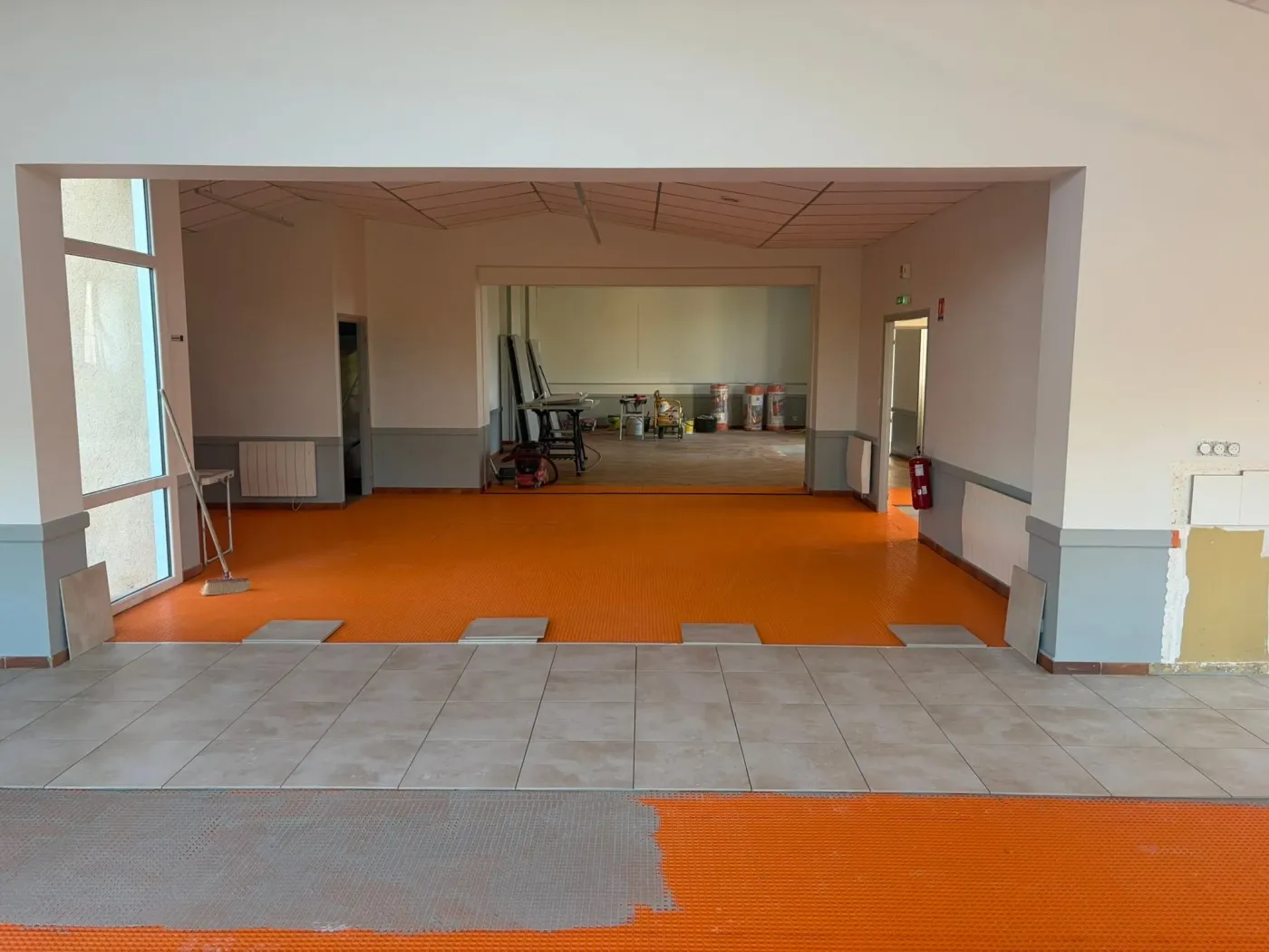 Pose de carrelage et reprise du sol par l'entreprise EURL Mickael SASKOR