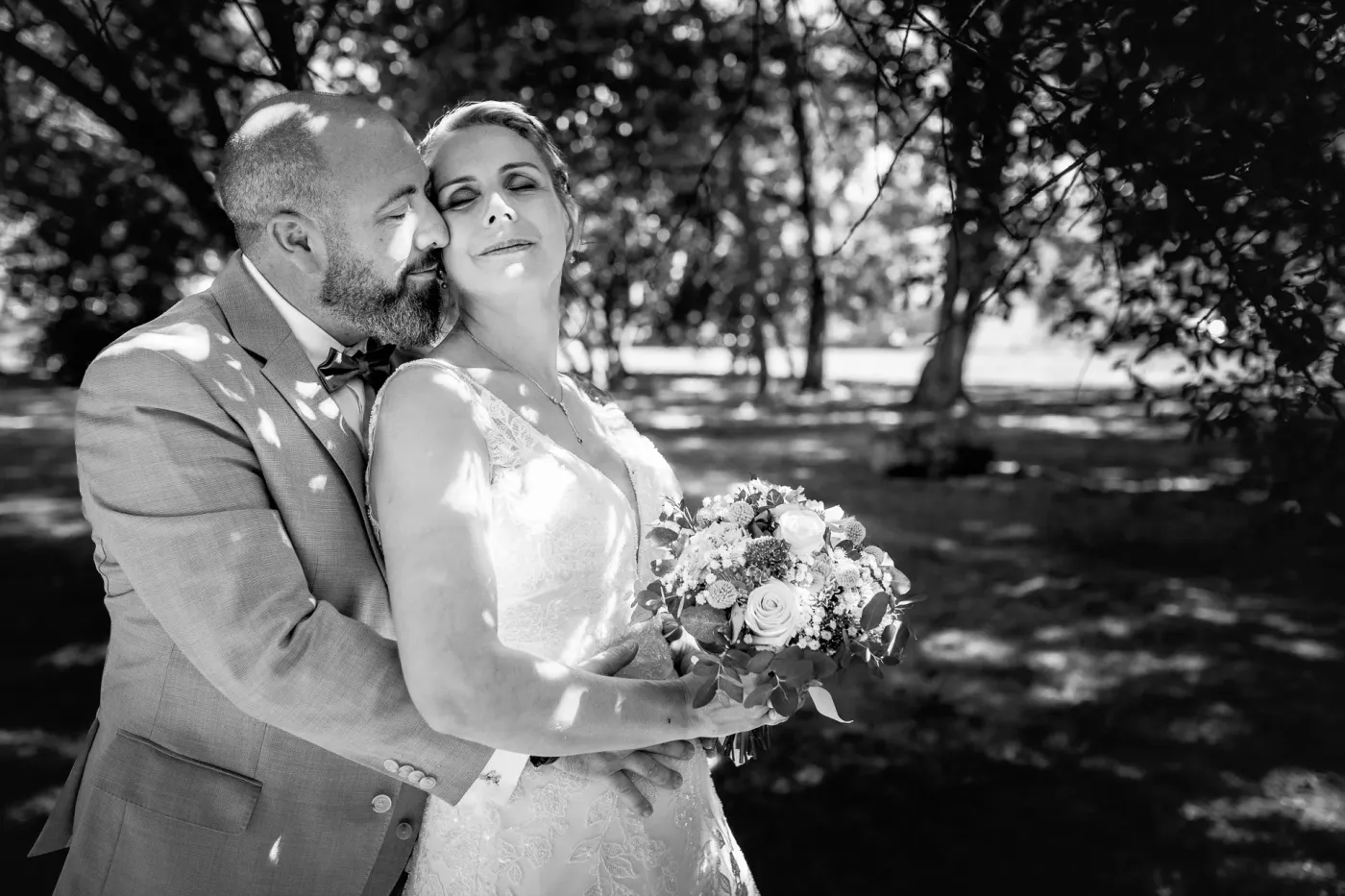 Photo réalisée par Lorrie VALLIER Photographe, lors d'un mariage, en noir et blanc - Photographe en Charente