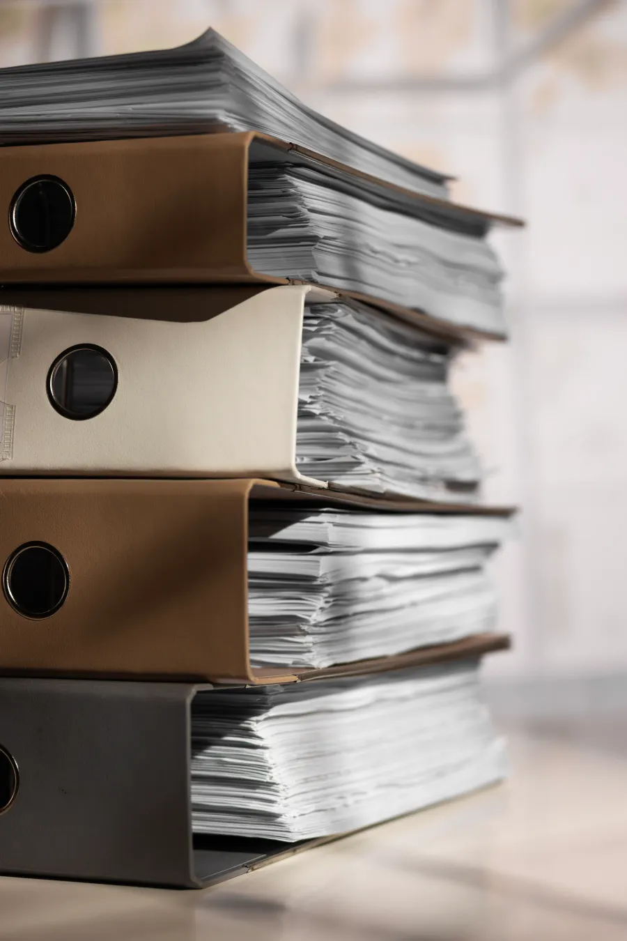 Vous payez votre assurance chaque mois, mais connaissez-vous vraiment garanties, exclusions, franchises et limites ? Voici comment relire votre contrat utilement.
